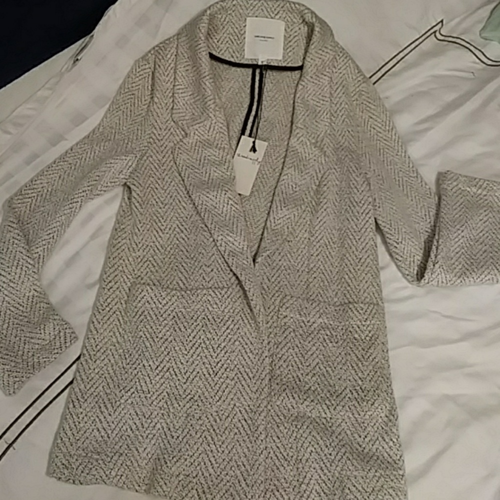 Thread and supply new but I removed tags.